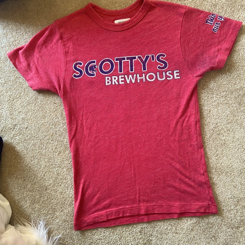 Scotty's Brewhouse Red Go Cubs Tee